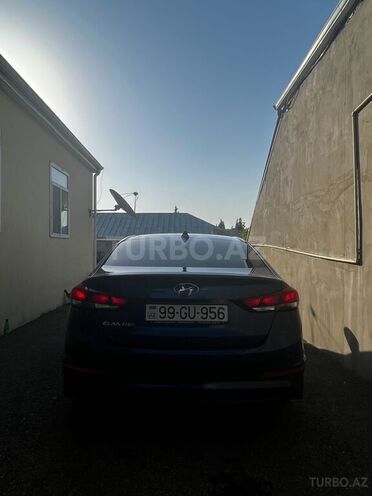 Hyundai Elantra 2017, 93,932 km - 2.0 l - Şamaxı