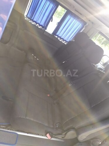 Mercedes Vito 115 2009, 270,000 km - 2.2 l - Qusar
