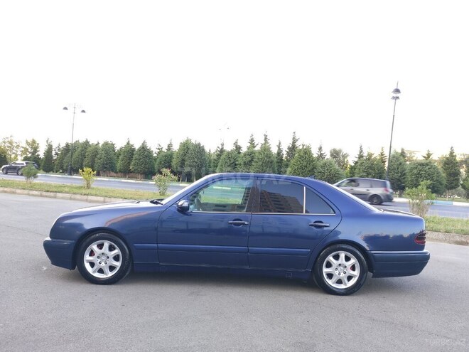 Mercedes E 220 1999, 410,214 km - 2.2 l - Sumqayıt