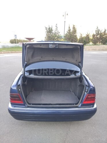 Mercedes E 220 1999, 410,214 km - 2.2 l - Sumqayıt