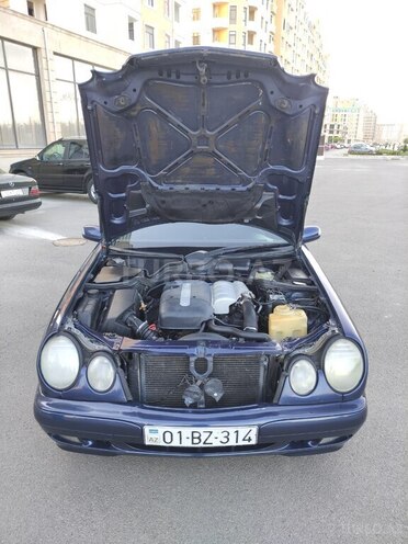 Mercedes E 220 1999, 410,214 km - 2.2 l - Sumqayıt
