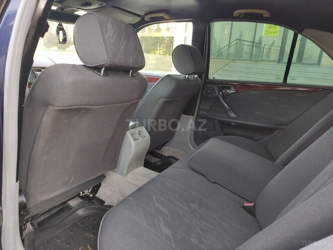 Mercedes E 220 1999, 410,214 km - 2.2 l - Sumqayıt
