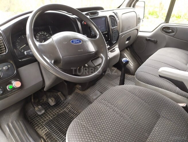 Ford Transit 2001, 250,000 km - 2.0 l - Qax