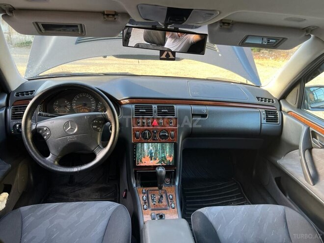 Mercedes E 240 2000, 277,250 km - 2.4 l - Bakı