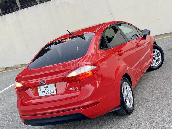 Ford Fiesta 2014, 127,120 km - 1.6 l - Bakı