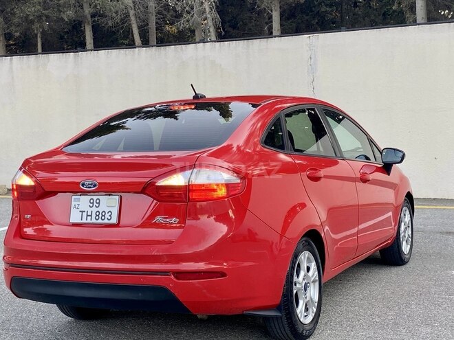 Ford Fiesta 2014, 127,120 km - 1.6 l - Bakı