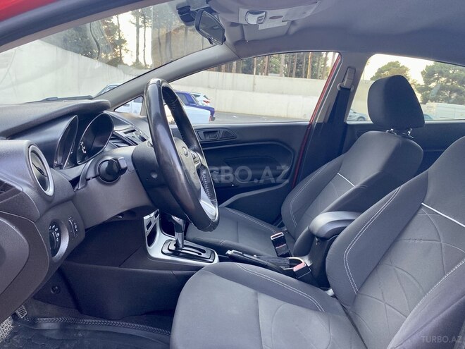 Ford Fiesta 2014, 127,120 km - 1.6 l - Bakı