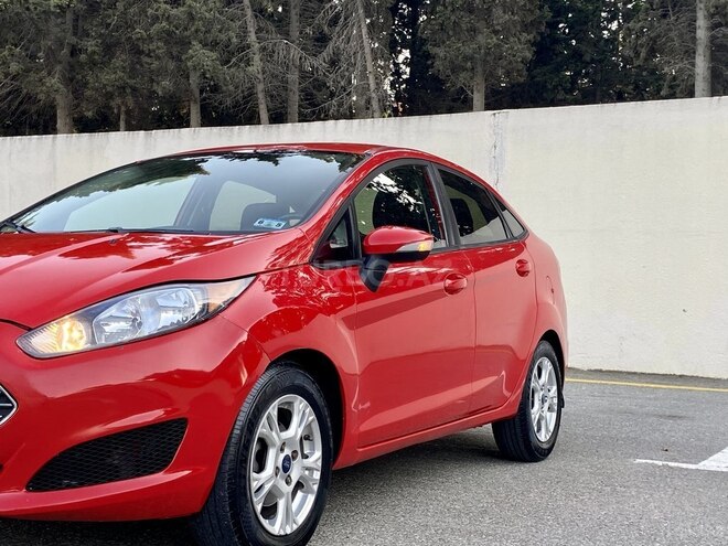 Ford Fiesta 2014, 127,120 km - 1.6 l - Bakı