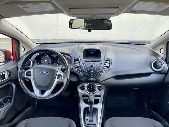 Ford Fiesta 2014, 127,120 km - 1.6 l - Bakı
