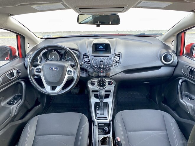 Ford Fiesta 2014, 127,120 km - 1.6 l - Bakı