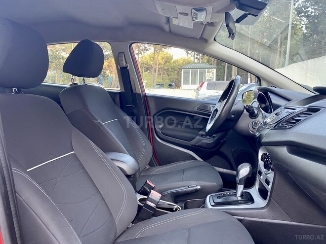 Ford Fiesta 2014, 127,120 km - 1.6 l - Bakı