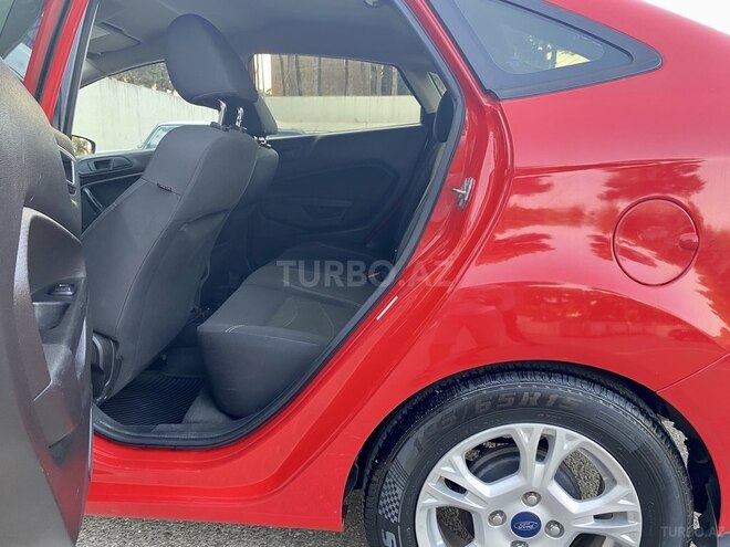 Ford Fiesta 2014, 127,120 km - 1.6 l - Bakı
