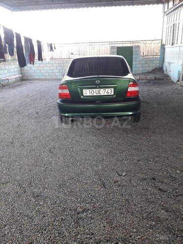 Opel Vectra 1997, 293,710 km - 1.6 l - Gəncə