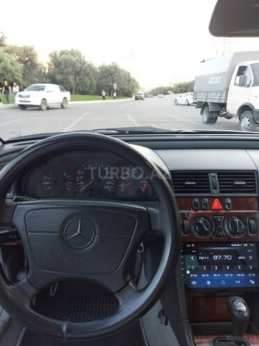 Mercedes C 200 1998, 428,000 km - 2.0 л - Bakı