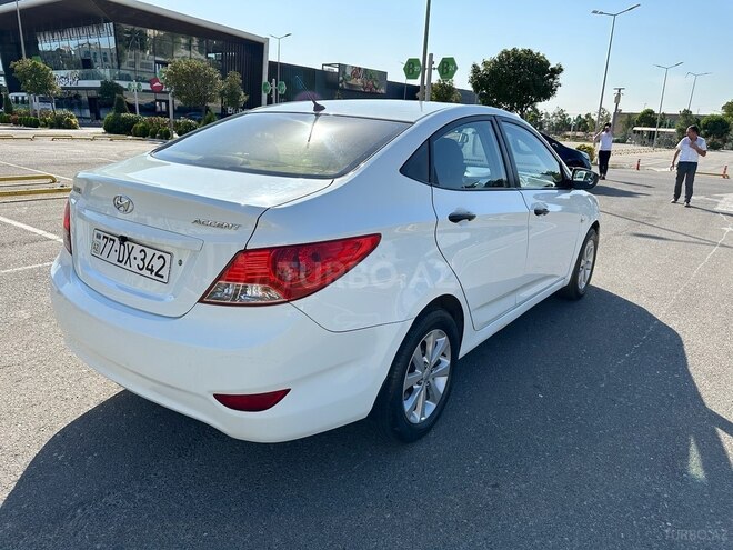 Hyundai Accent 2013, 170,000 km - 1.4 л - Bakı