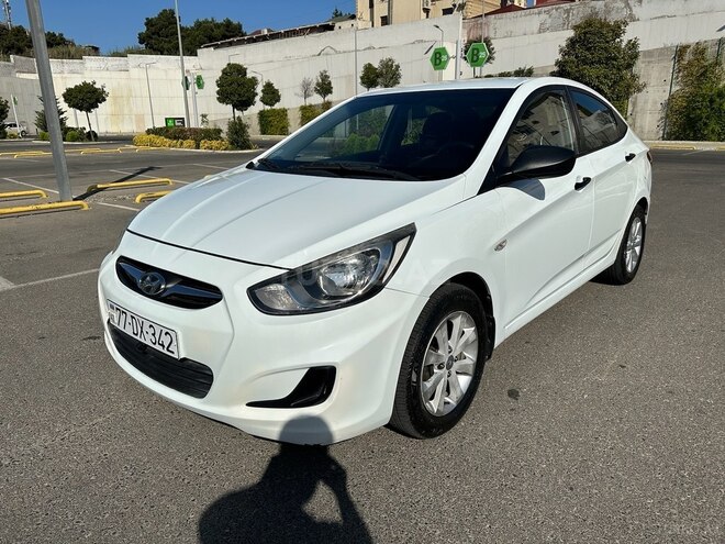 Hyundai Accent 2013, 170,000 km - 1.4 л - Bakı