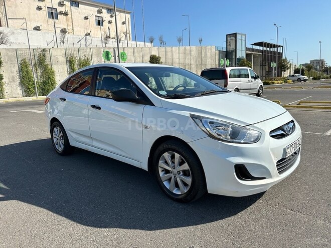 Hyundai Accent 2013, 170,000 km - 1.4 л - Bakı