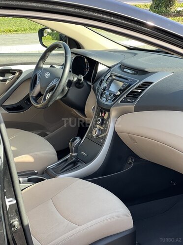 Hyundai Elantra 2015, 88,180 km - 1.8 l - Gəncə