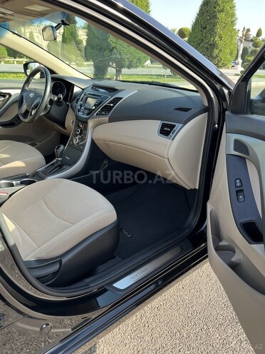 Hyundai Elantra 2015, 88,180 km - 1.8 l - Gəncə