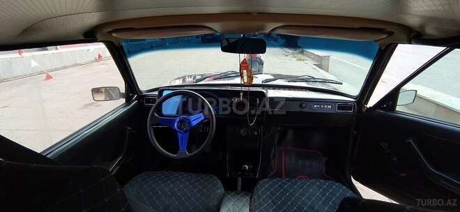LADA (VAZ) 2107 2004, 27,500 km - 1.6 л - Quba