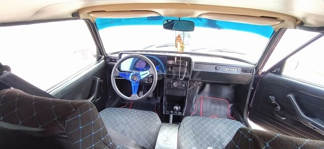 LADA (VAZ) 2107 2004, 27,500 km - 1.6 л - Quba