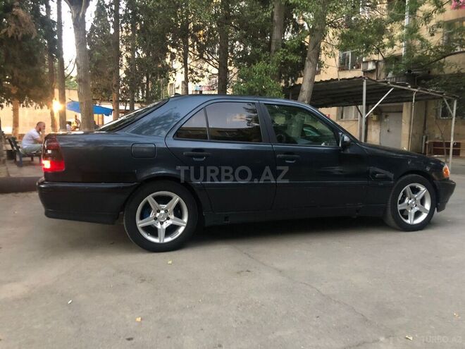 Mercedes C 220 1998, 570,000 km - 2.2 l - Bakı