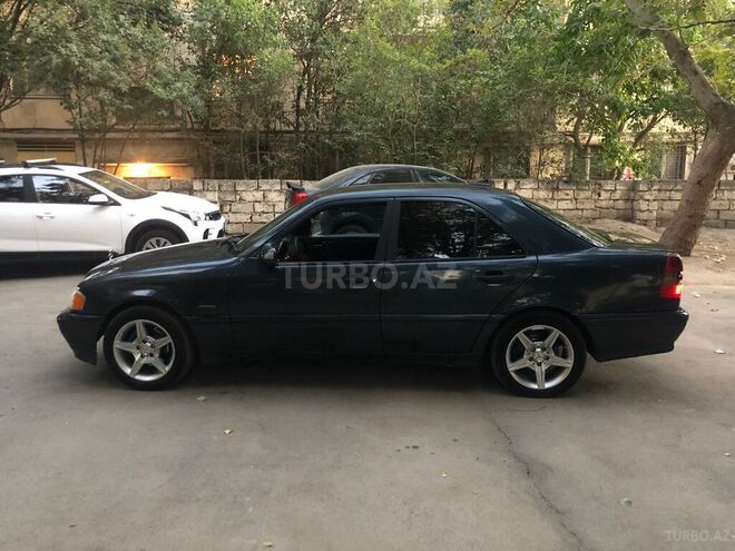Mercedes C 220 1998, 570,000 km - 2.2 l - Bakı