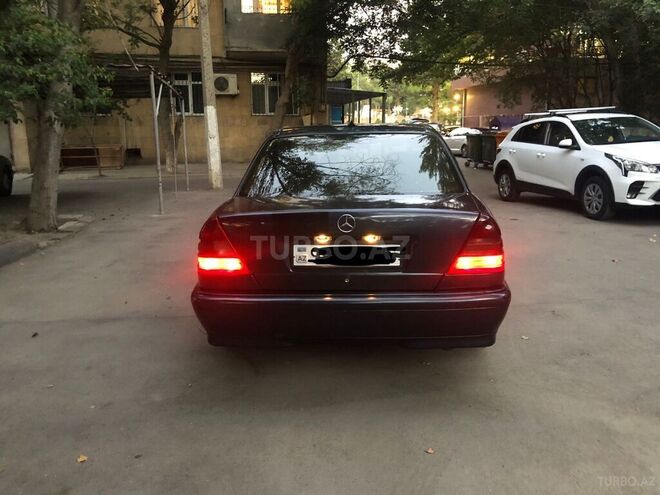 Mercedes C 220 1998, 570,000 km - 2.2 l - Bakı