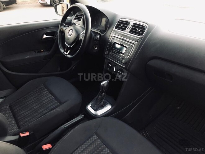 Volkswagen Polo 2019, 194,000 km - 1.6 l - Bakı