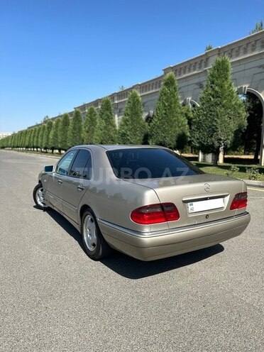 Mercedes E 240 1998, 312,489 km - 2.4 l - Gəncə