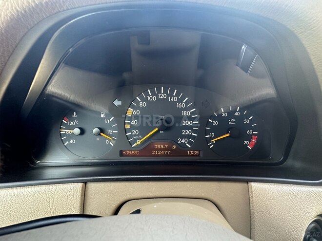 Mercedes E 240 1998, 312,489 km - 2.4 l - Gəncə