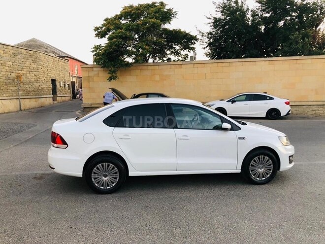 Volkswagen Polo 2019, 194,000 km - 1.6 l - Bakı