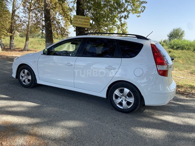 Hyundai i30 2010, 267,000 km - 1.6 l - Bakı