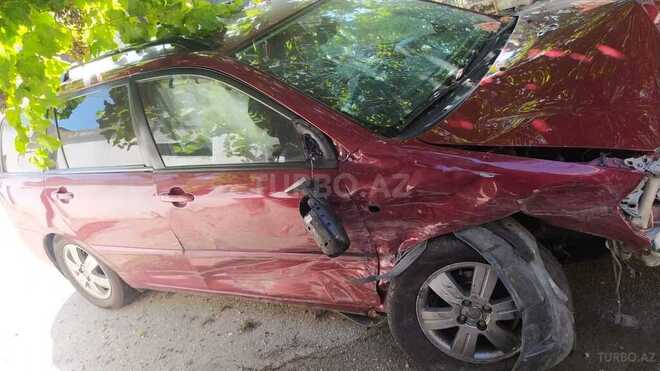 Toyota Corolla 2005, 200,000 km - 1.4 л - Bakı