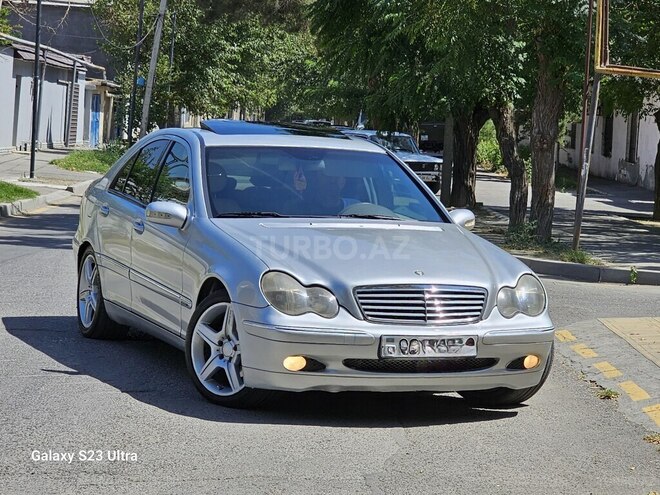 Mercedes C 220 2001, 365,000 km - 2.2 l - Mingəçevir