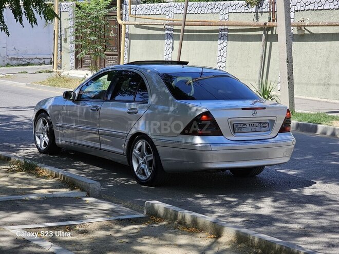 Mercedes C 220 2001, 365,000 km - 2.2 l - Mingəçevir