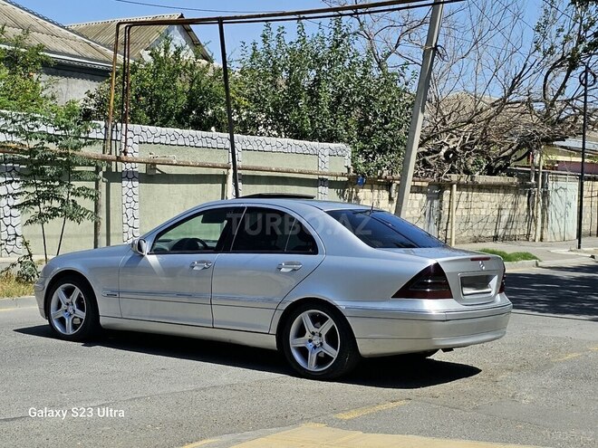 Mercedes C 220 2001, 365,000 km - 2.2 l - Mingəçevir