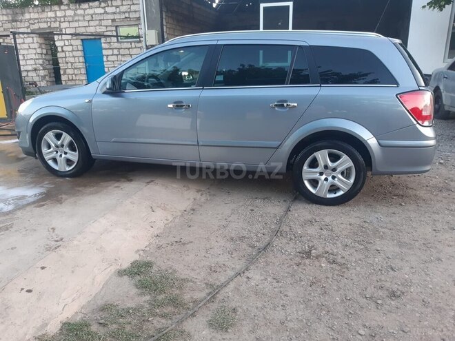 Opel Astra 2009, 261,000 km - 1.6 l - Bakı