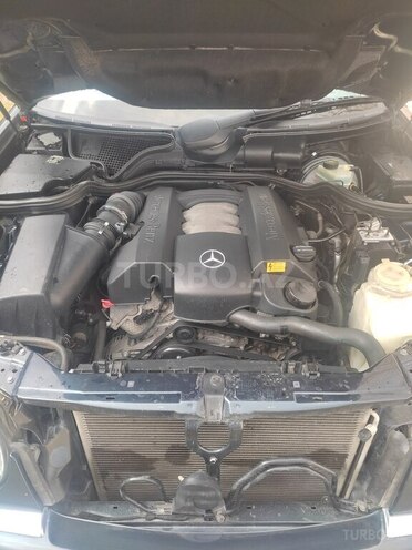 Mercedes E 240 1999, 200,000 km - 2.4 l - Lənkəran