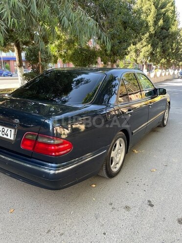 Mercedes E 270 2001, 312,000 km - 2.7 л - Gəncə