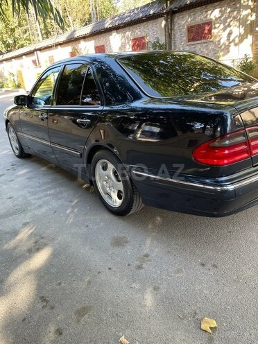 Mercedes E 270 2001, 312,000 km - 2.7 л - Gəncə