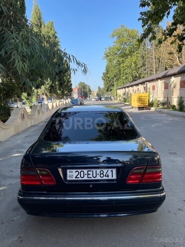 Mercedes E 270 2001, 312,000 km - 2.7 л - Gəncə