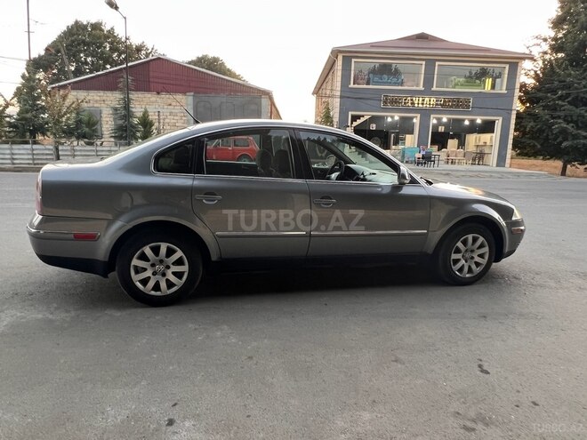 Volkswagen Passat 2004, 300,000 km - 1.8 l - Masallı