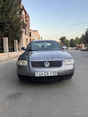 Volkswagen Passat 2004, 300,000 km - 1.8 l - Masallı