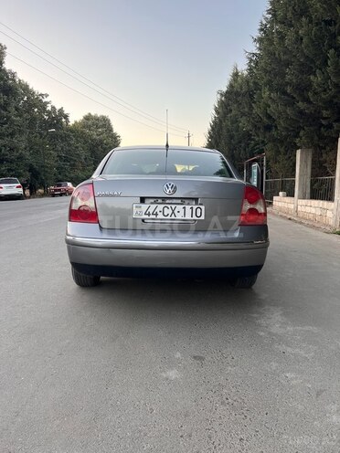Volkswagen Passat 2004, 300,000 km - 1.8 l - Masallı