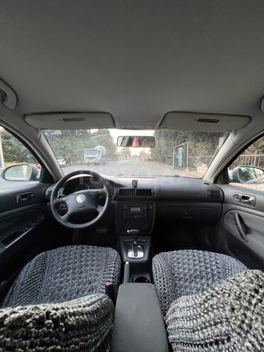 Volkswagen Passat 2004, 300,000 km - 1.8 l - Masallı