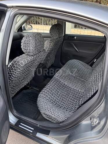 Volkswagen Passat 2004, 300,000 km - 1.8 l - Masallı