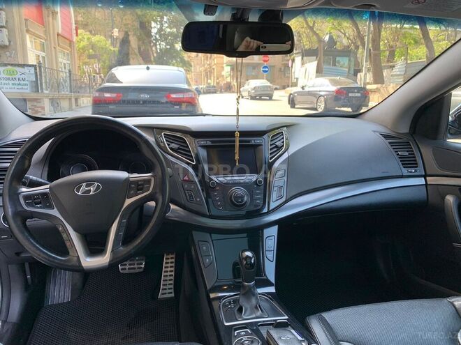 Hyundai i40 2013, 216,000 km - 2.0 l - Bakı