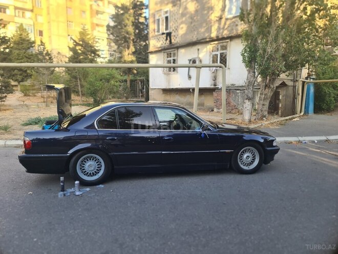 BMW 740 1997, 325,000 km - 4.0 l - Bakı