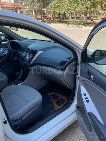 Hyundai Accent 2017, 80,000 km - 1.6 l - Bakı
